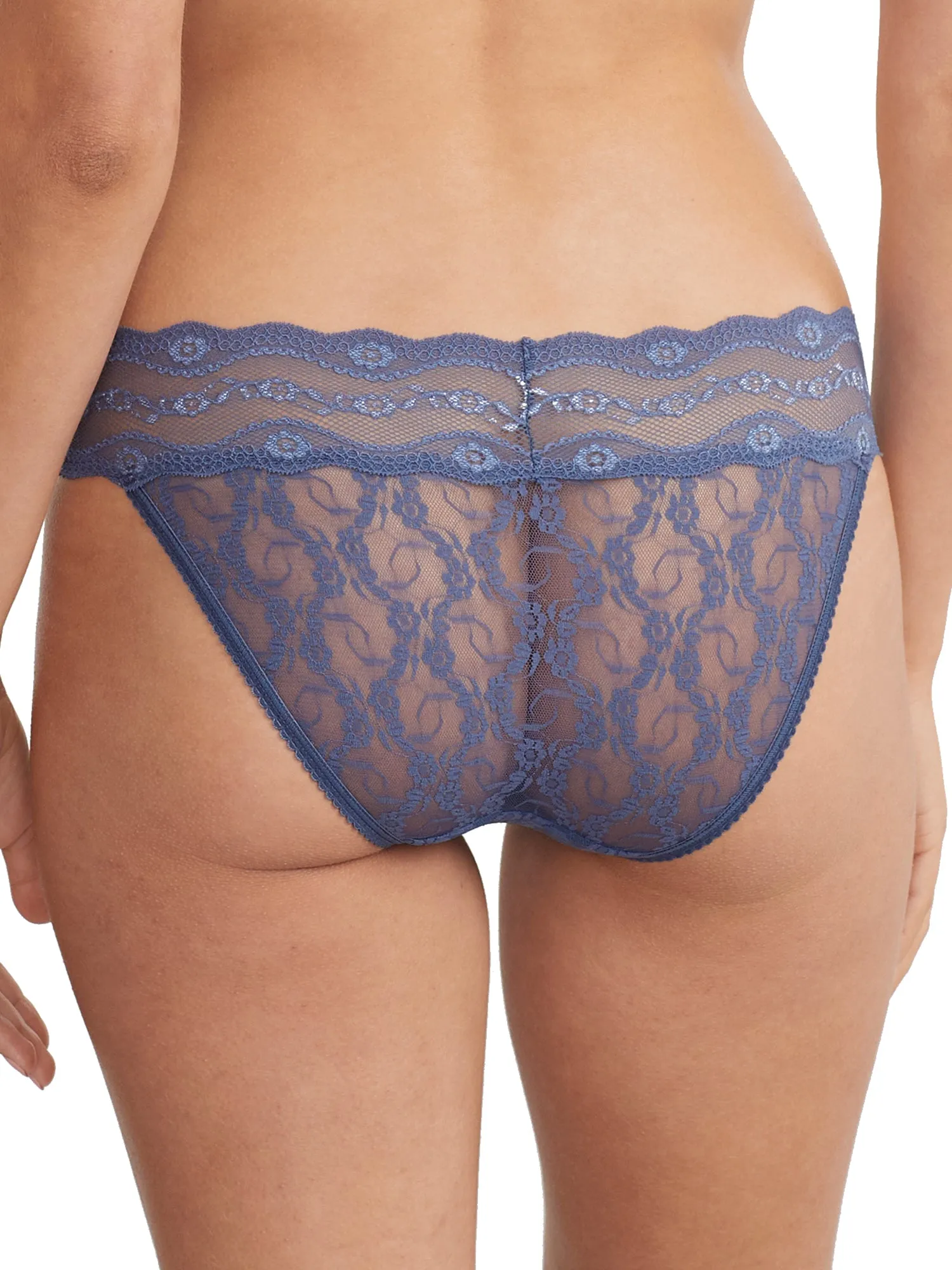 b.tempt'd by Wacoal Women's Lace Kiss Bikini