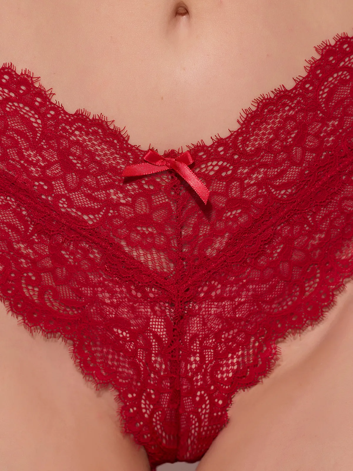 Lulu Lace V-Cheeky
