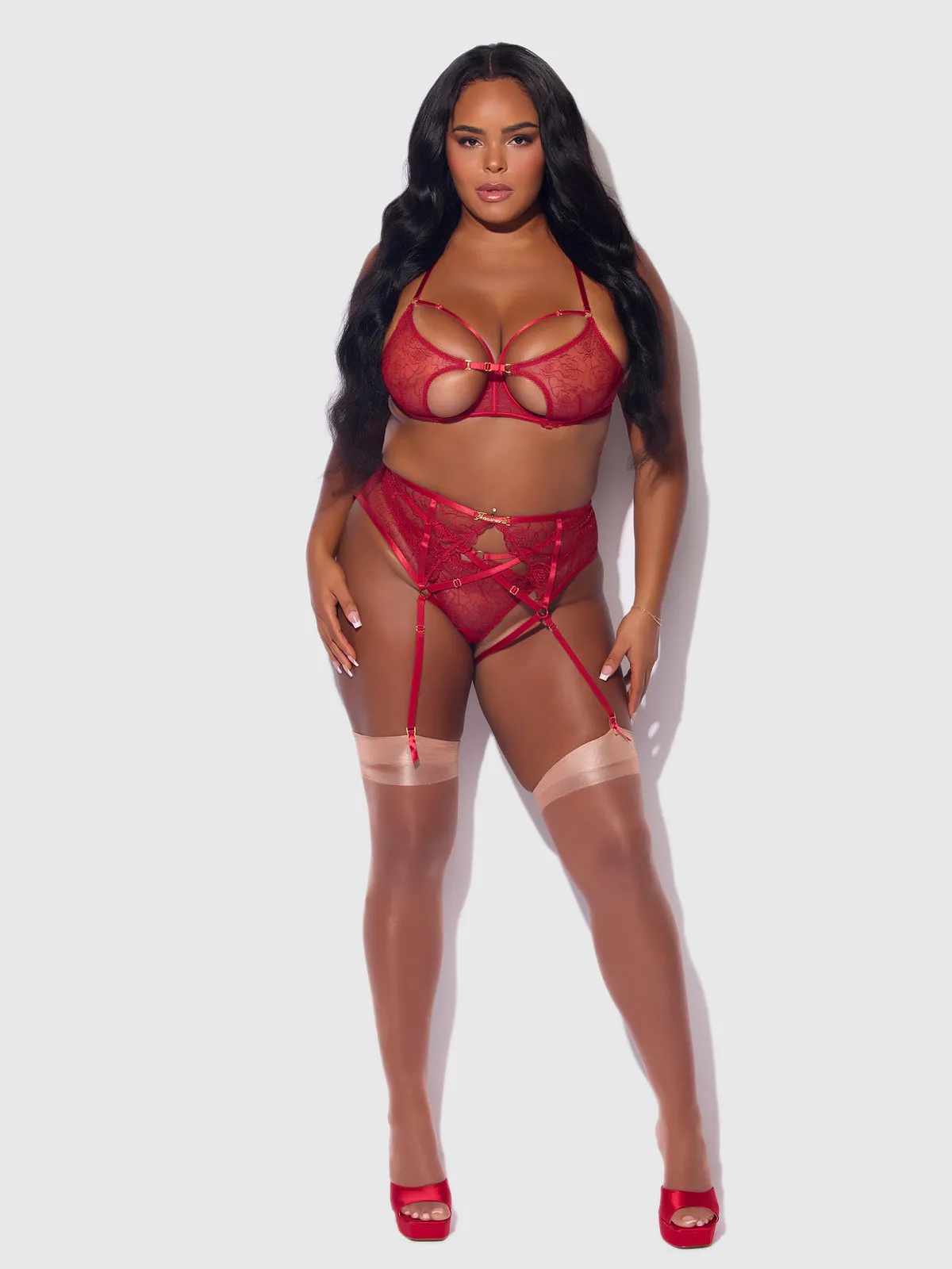 Melrose Embroidered Garter