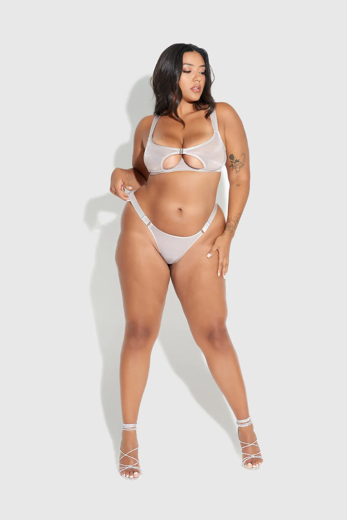 Pia Elastic Side Mesh Thong