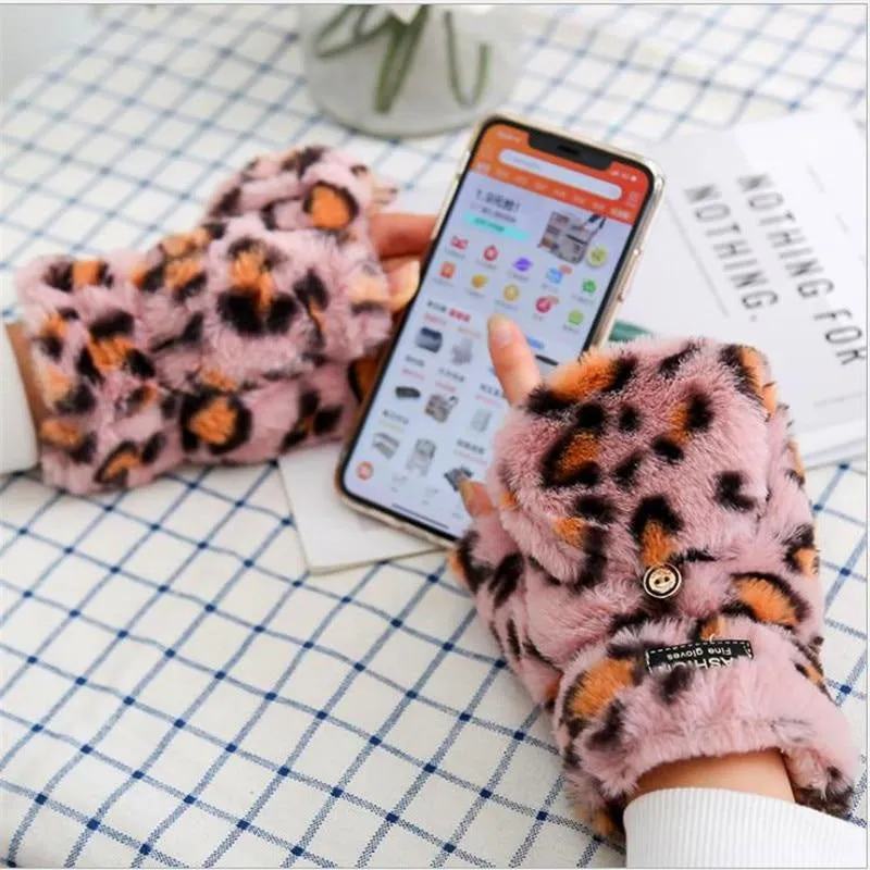 Strawbunny Plush Mittens